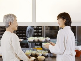 무료 급식 자원봉사 활동 현장 기록 🍲 이미지
